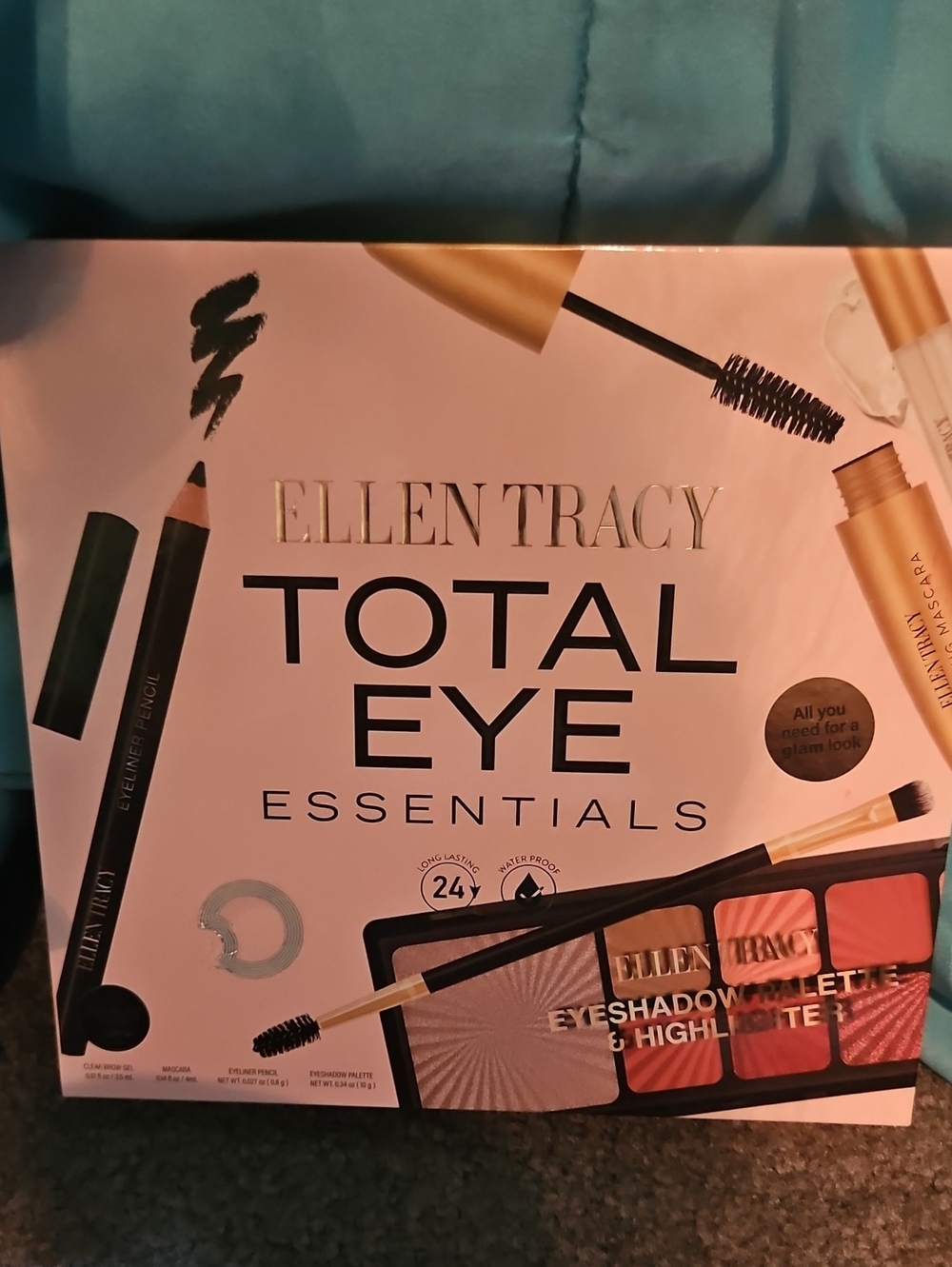 Ellen Tracy Total Eye Essentials – Neutral, Pink & Gold Palette